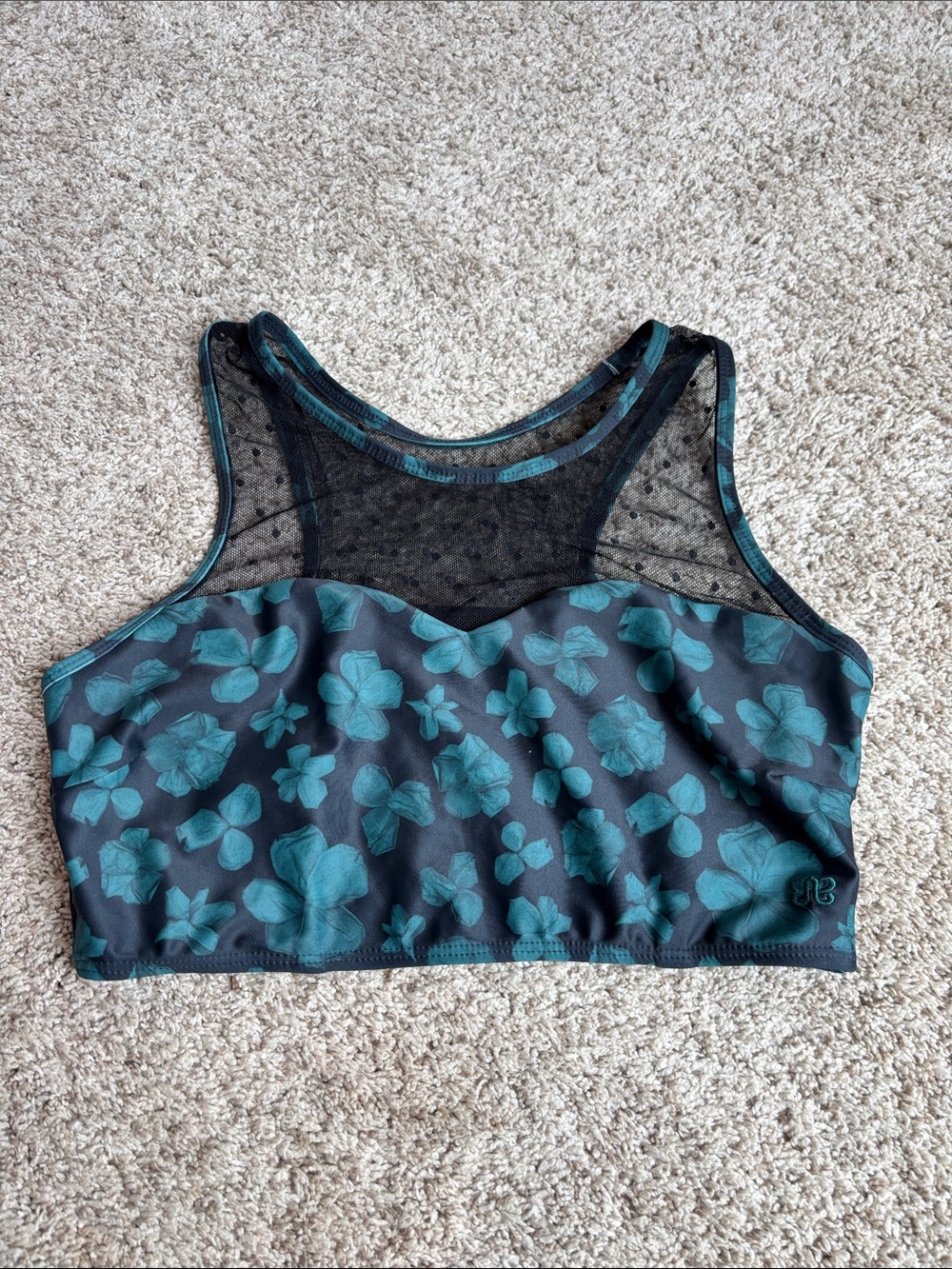 Albion clover top with mesh